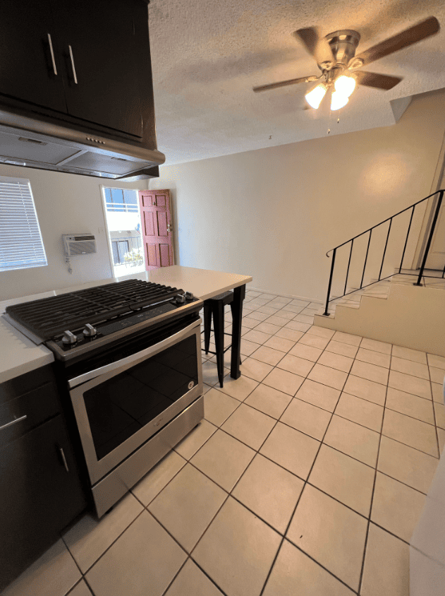 240 South Holliston Avenue #4 - Photo 4 of 10