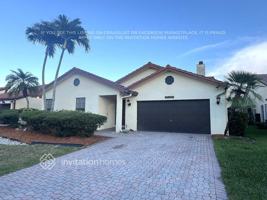 featured image of 7045 Golf Pointe Cir