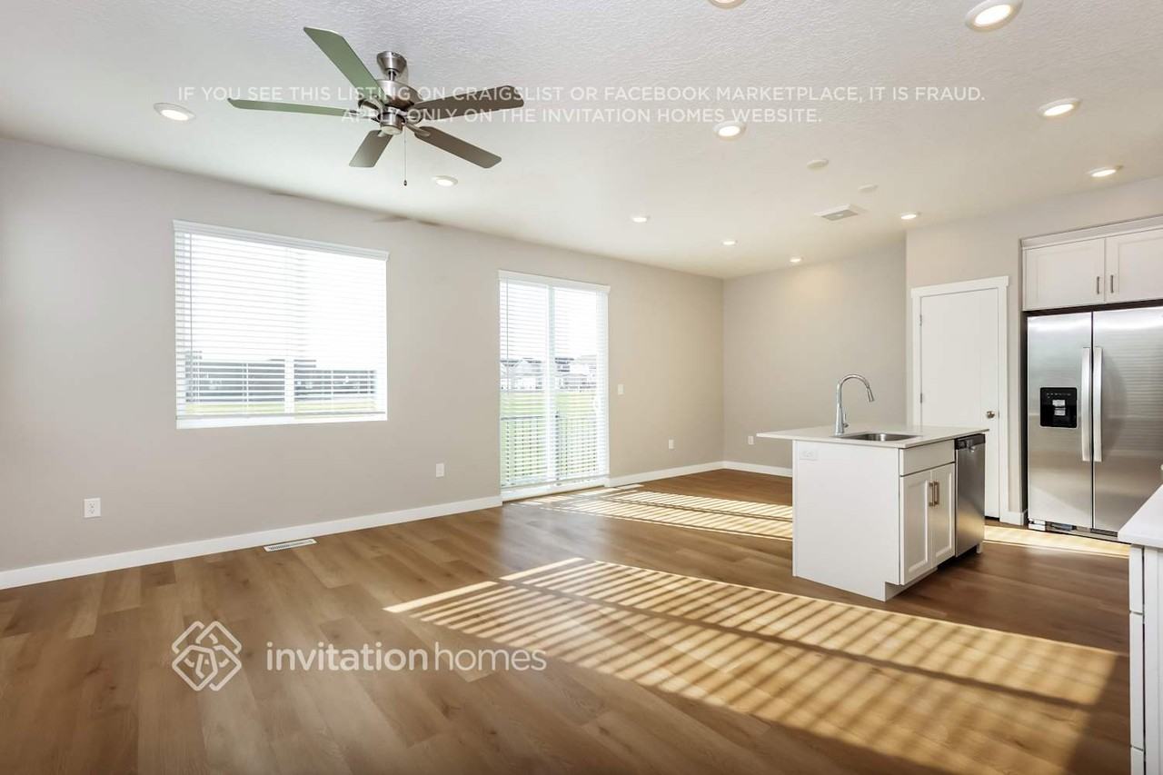 6049 W Upper Brook Ln - Photo 4 of 20