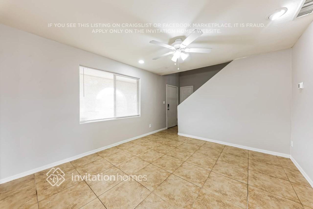 12621 N 37th Dr - Photo 6 of 19