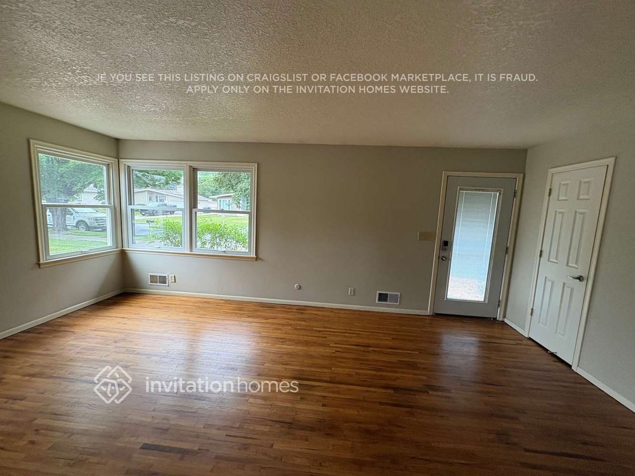 1874 7th St - Photo 2 of 18