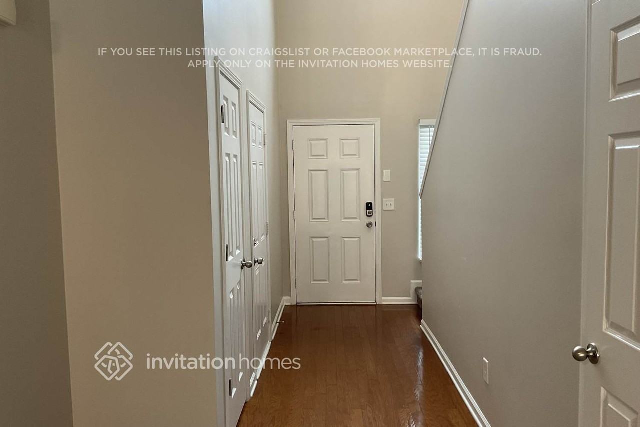 8712 Ambonnay Dr - Photo 2 of 18