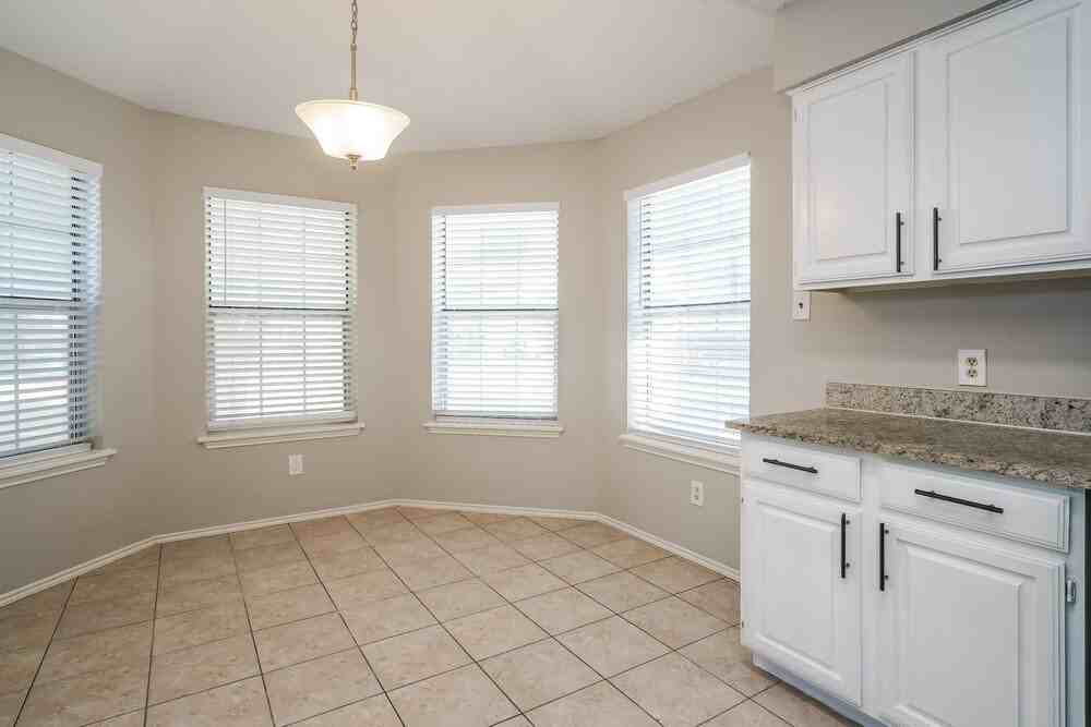 5016 Santa Fe Ct - Photo 7 of 17