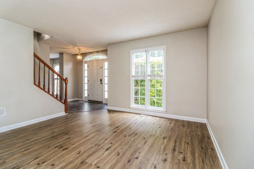 1952 Mcadoo Ct Sw - Photo 6 of 18
