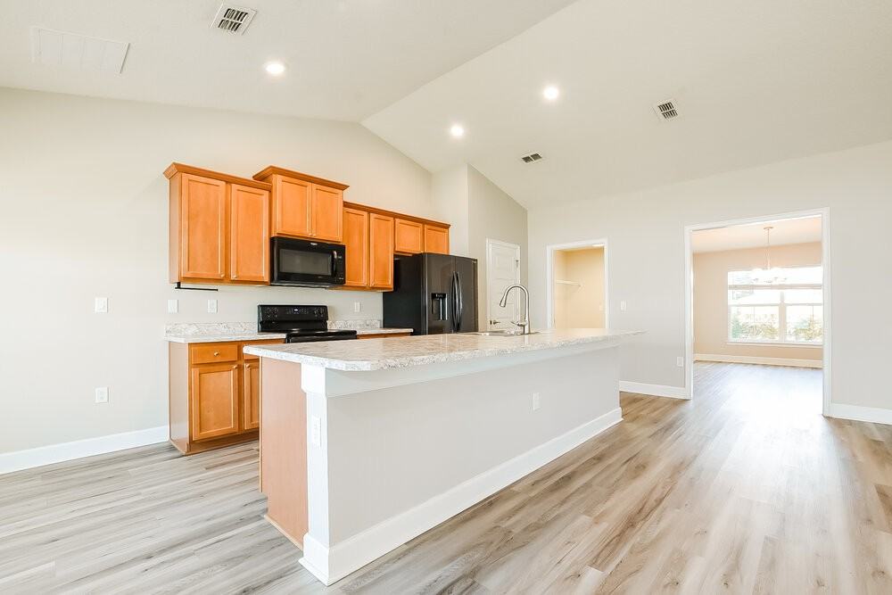 7803 Sloewood Dr - Photo 7 of 16
