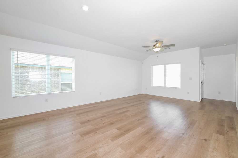 10052 Blackjack Rd - Photo 4 of 16
