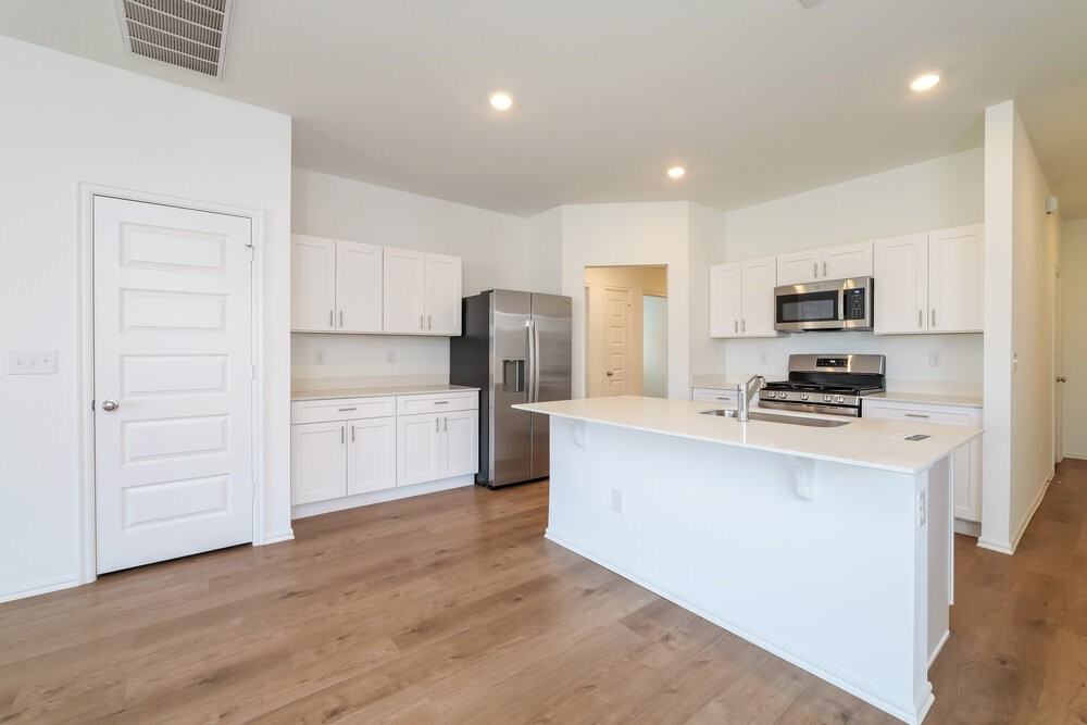 10052 Blackjack Rd - Photo 5 of 16