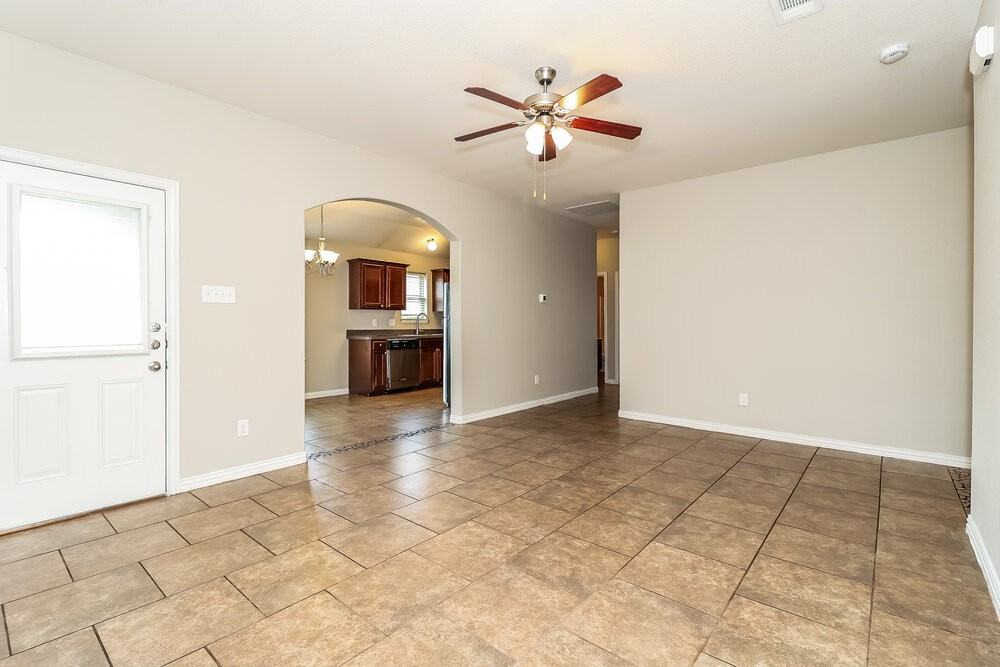 7617 Hollow Forest Dr - Photo 4 of 16