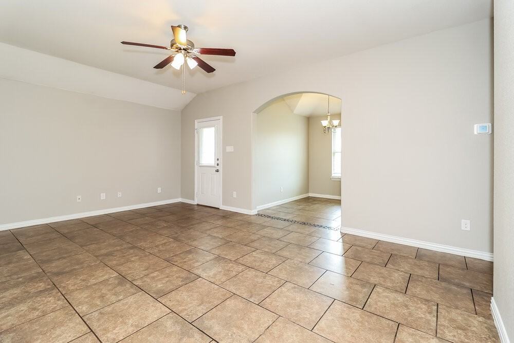 7617 Hollow Forest Dr - Photo 5 of 16