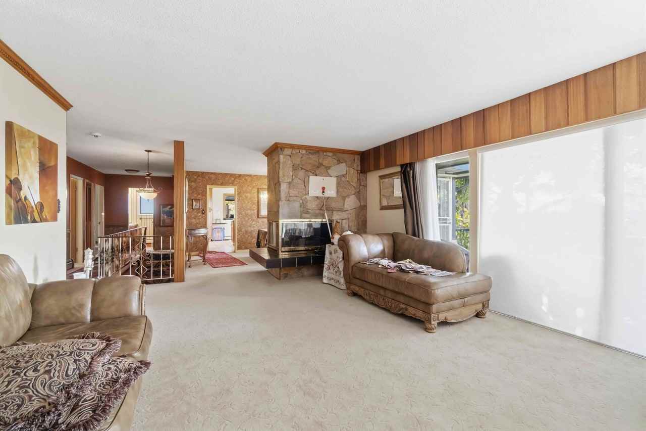 140 Eighth Ave E #1 - Photo 6 of 40