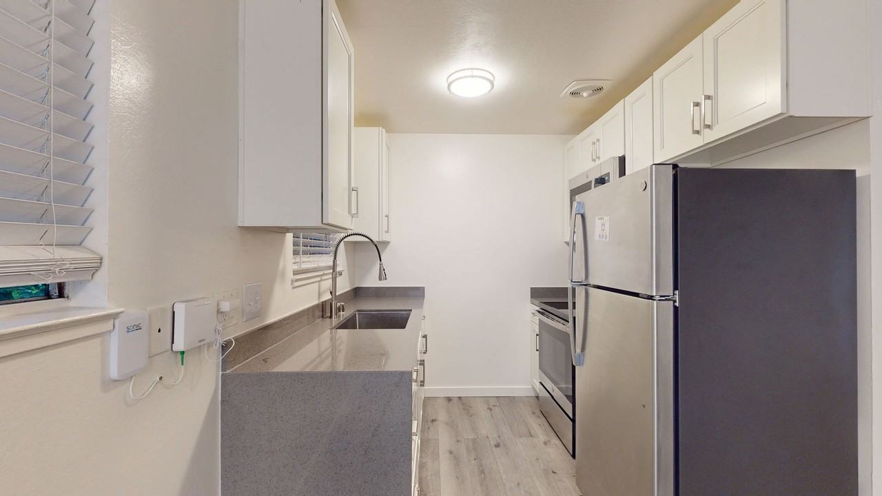 Charming Apartments in Prime Oakland Location! - Photo 6 of 44