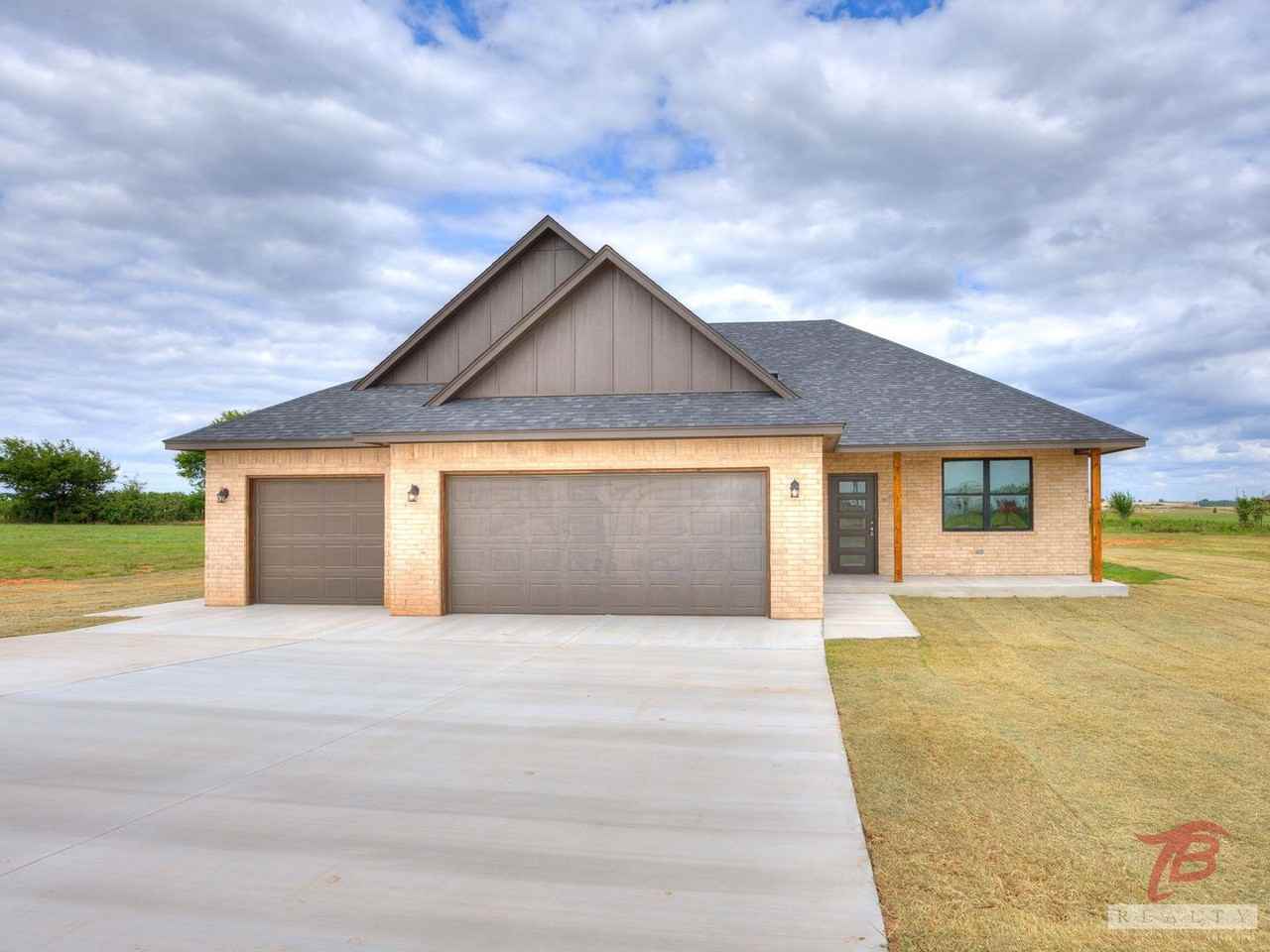 1321 1321 Chisholm Trail Ln - Photo 2 of 50