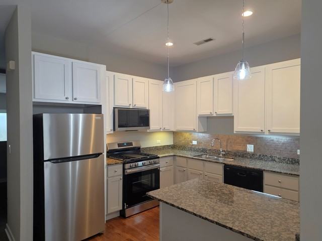 1708 South Desplaines Street #1 - Photo 3 of 14