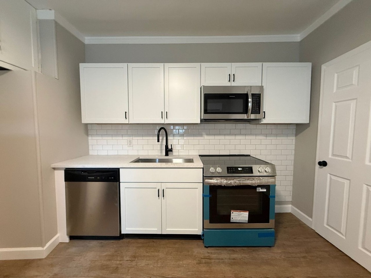 80-82 North 5th Avenue - Photo 2 of 37