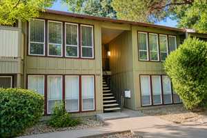 featured image of 1020 W 3rd St