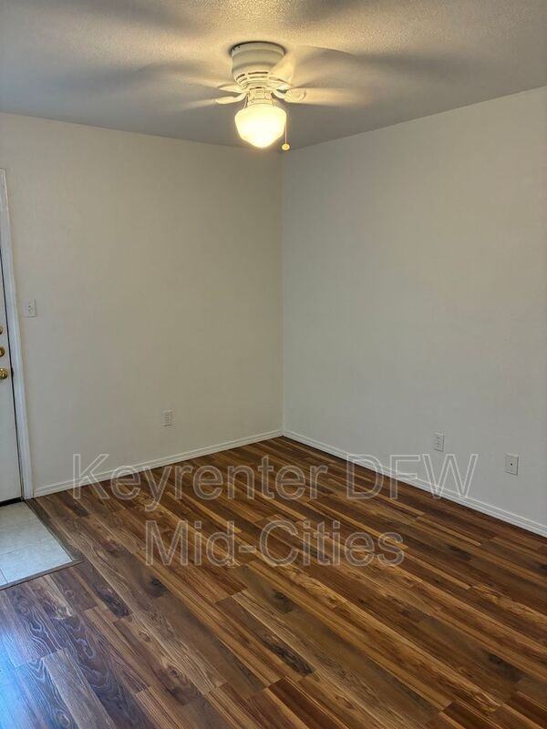 13320 White Settlement Rd #A - Photo 6 of 11