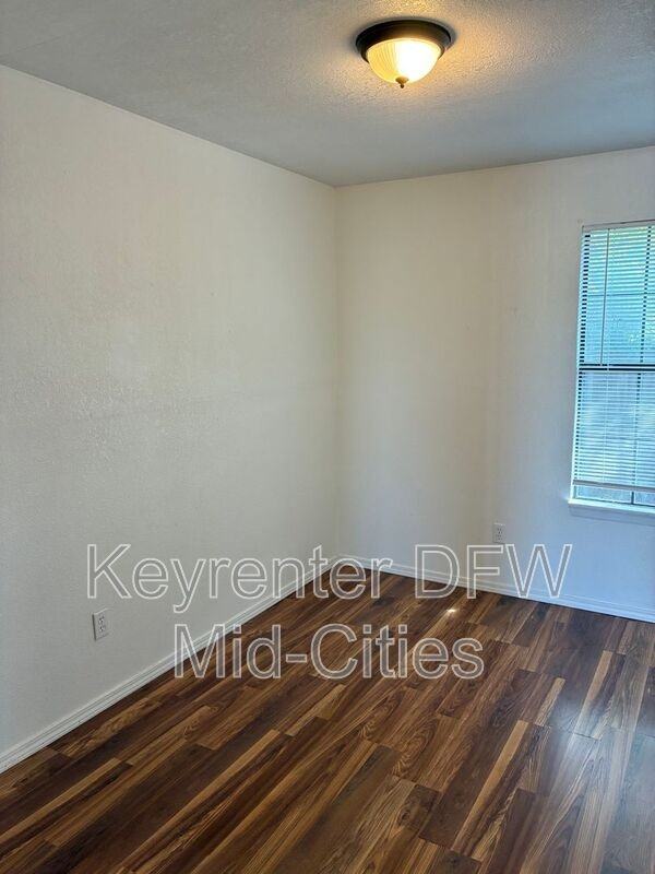 13320 White Settlement Rd #A - Photo 7 of 11