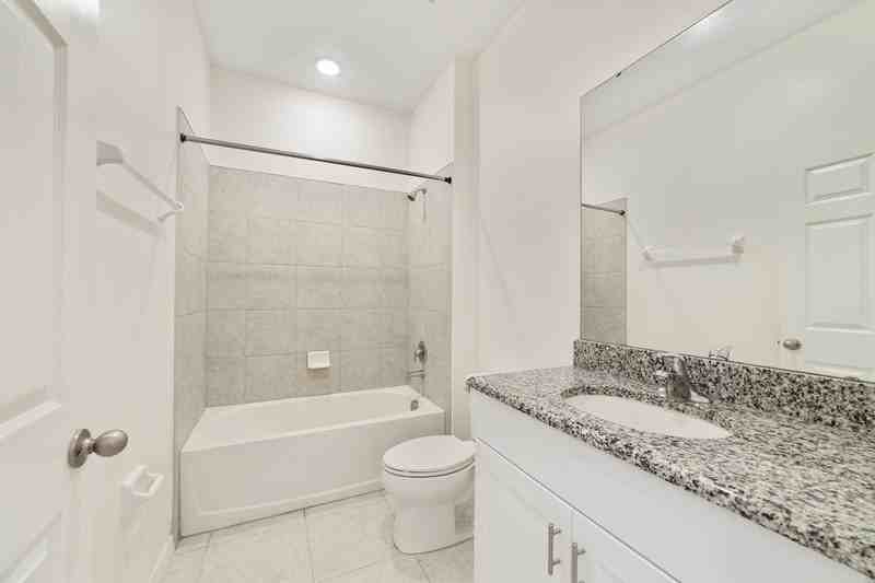 662 Fairview Ave - Photo 6 of 11