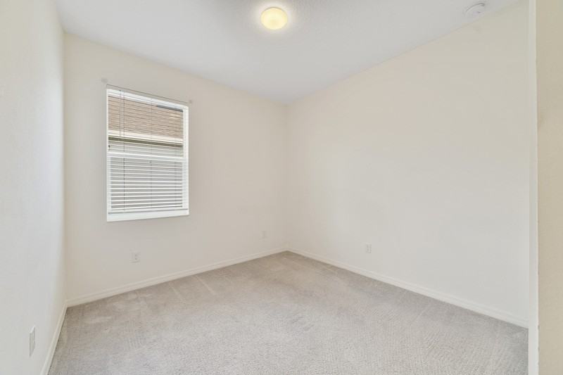 662 Fairview Ave - Photo 7 of 11