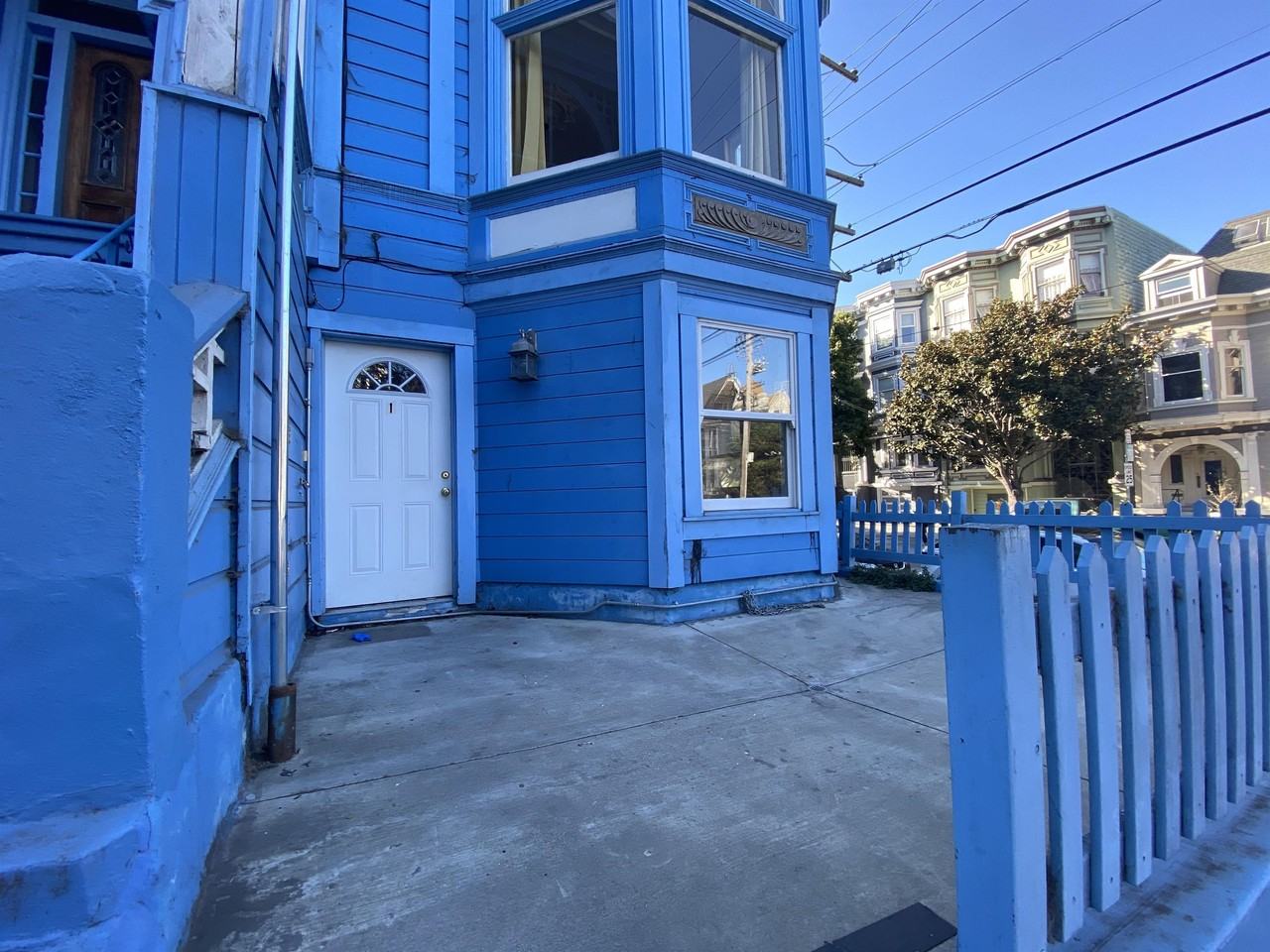 25 Baker Street - Photo 2 of 22