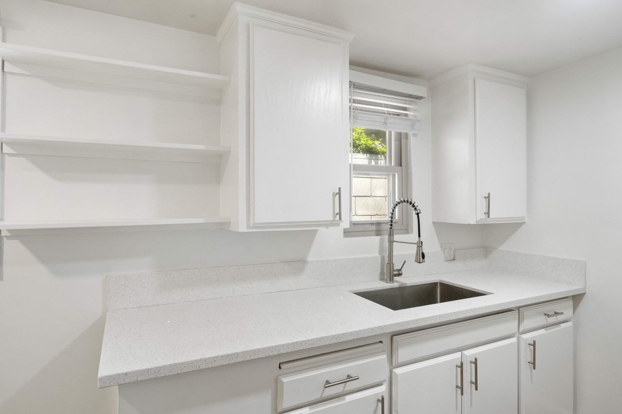 620 East Imperial Avenue - Photo 7 of 21