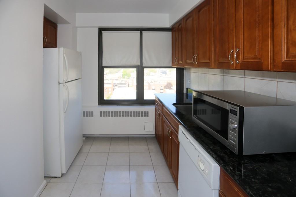 6118 N Sheridan Rd #1208 - Photo 2 of 19