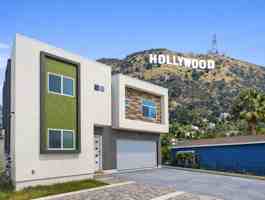 featured image of 866 North Edgemont Street