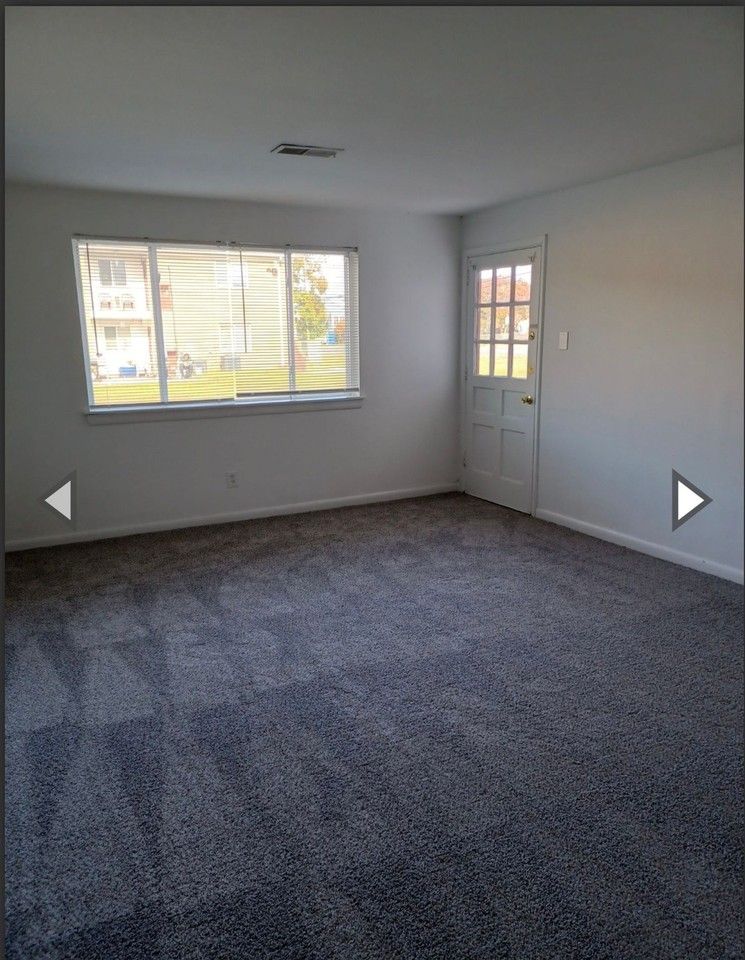 928 Creek Rd #02 - Photo 3 of 20