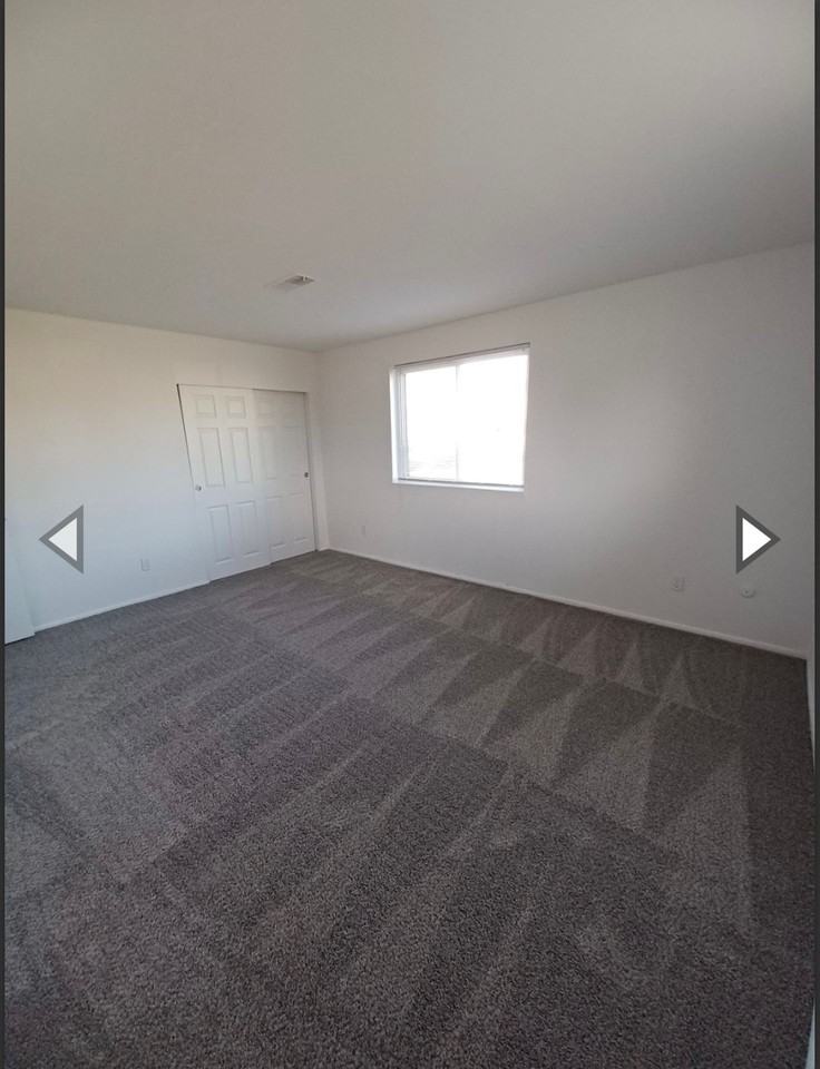 928 Creek Rd #02 - Photo 7 of 20