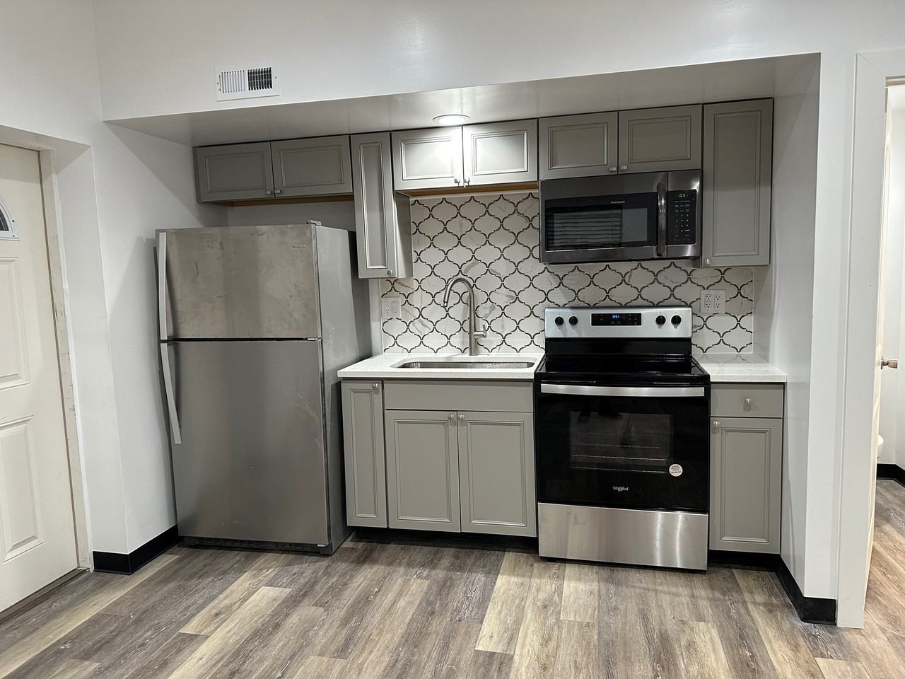 309 W Main Street - Photo 2 of 15