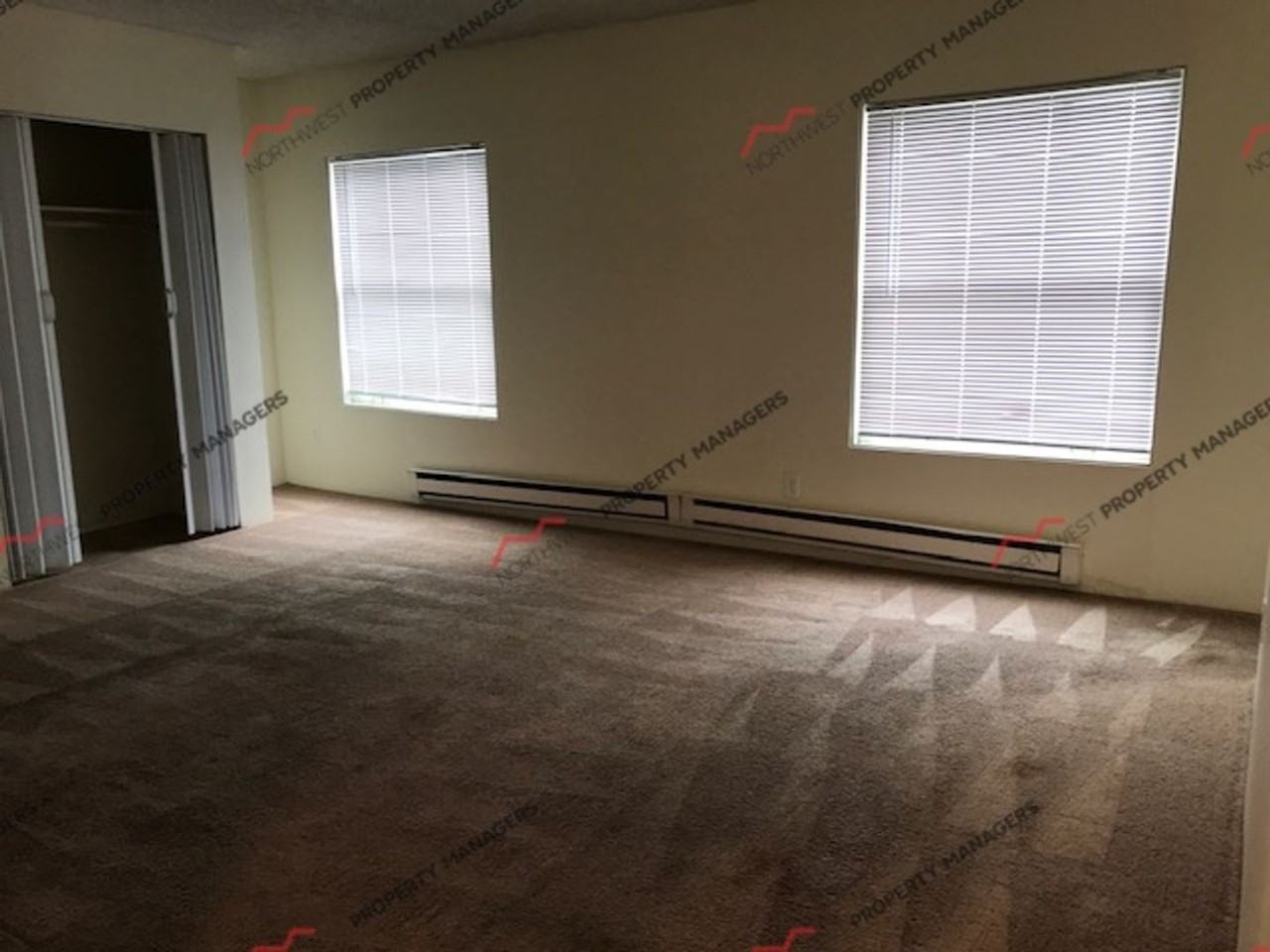 R105 - Photo 4 of 11