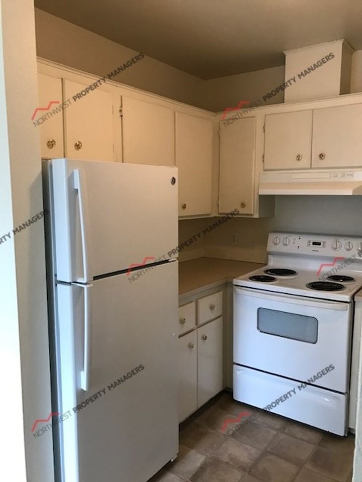 R105 - Photo 6 of 11
