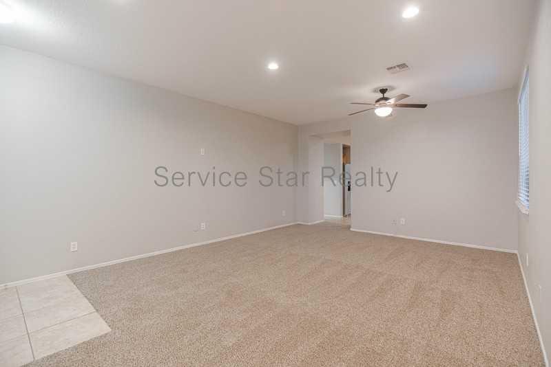 39560 N Prairie Ln - Photo 5 of 24