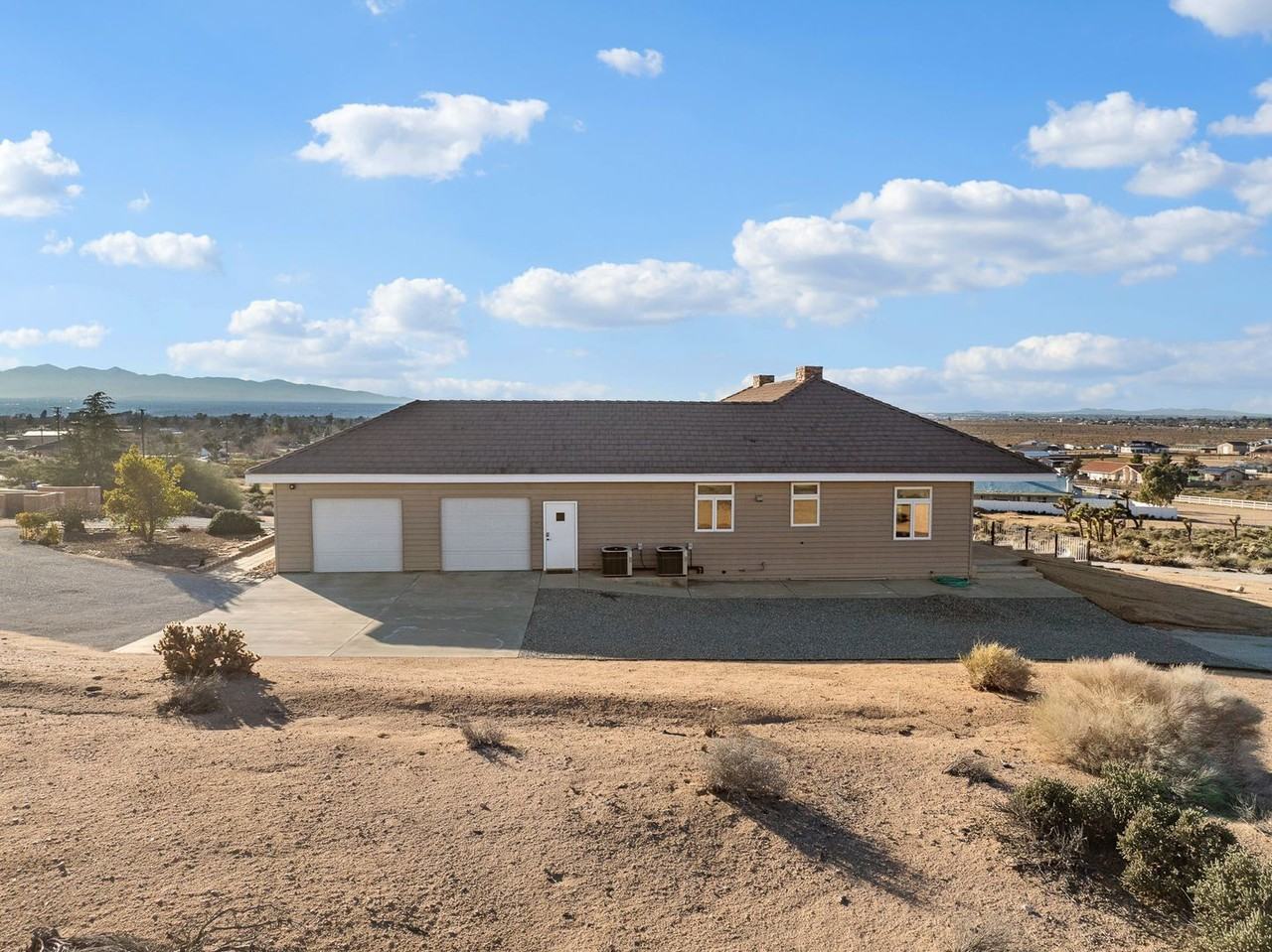21972 Ocotillo Way - Photo 4 of 35