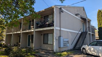 featured image of 573 Se Walnut St