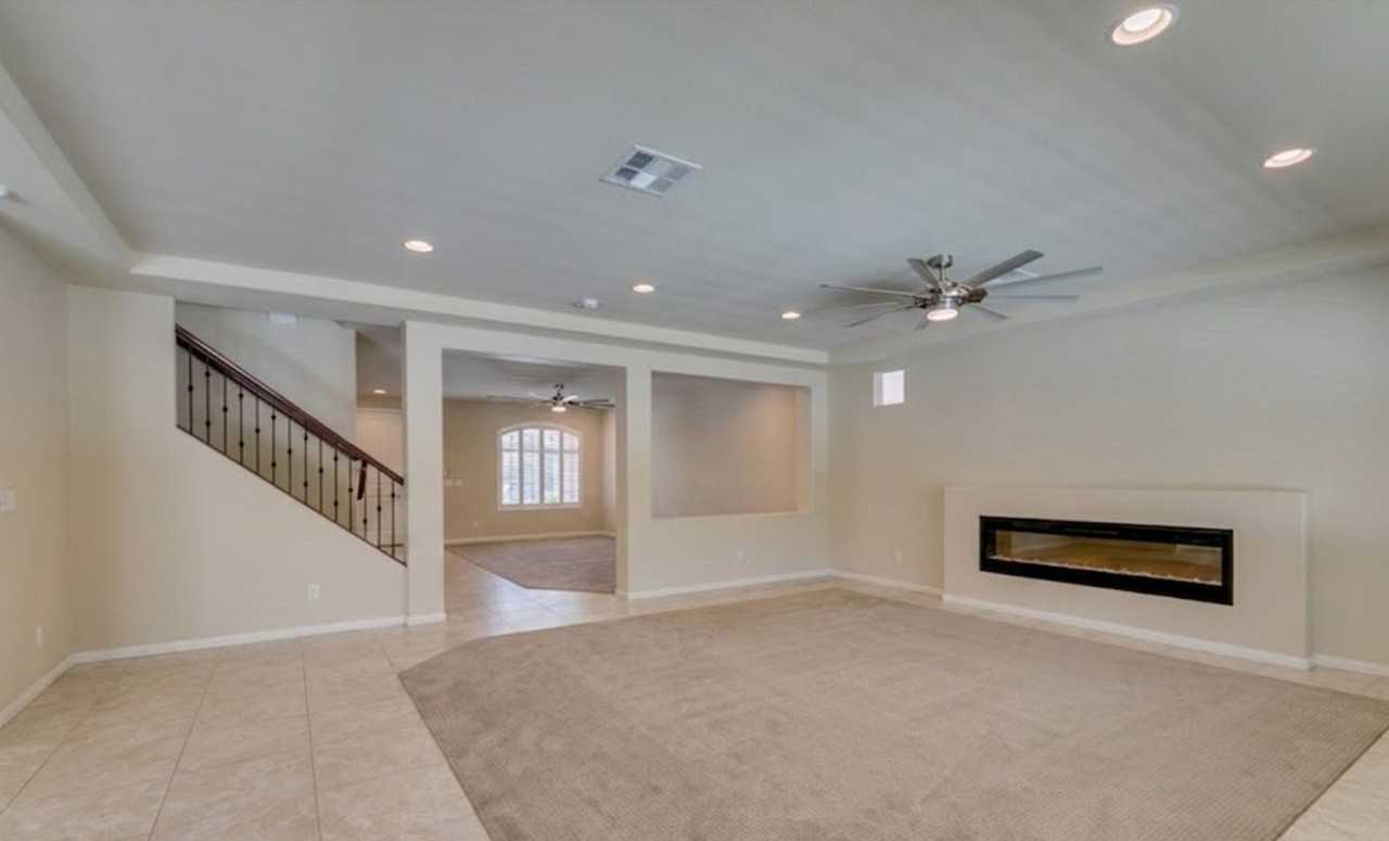 9766 Cadence Creek Ct - Photo 7 of 40