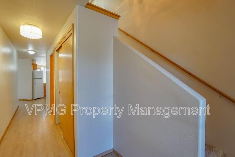 5502 Ne 89th Ave - Photo 5 of 34
