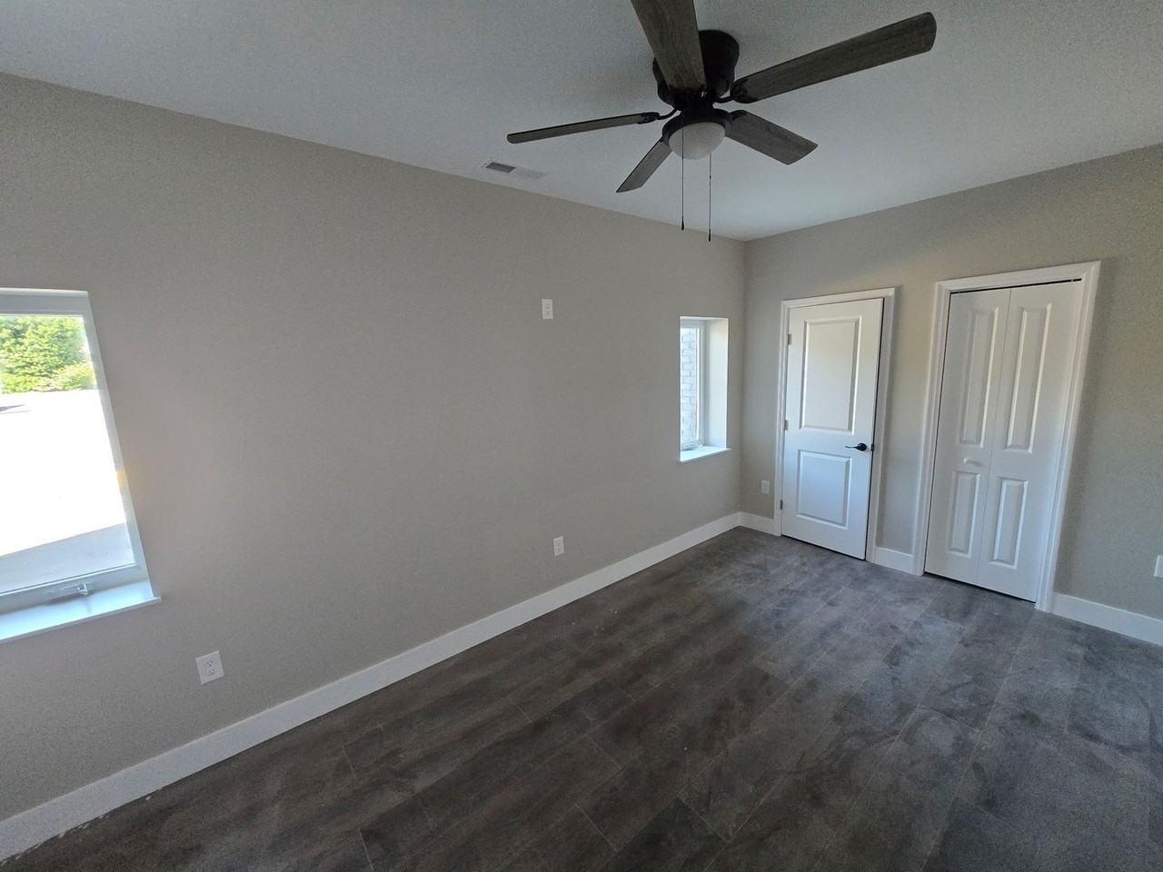 403 Mcfarland St #102 - Photo 2 of 7