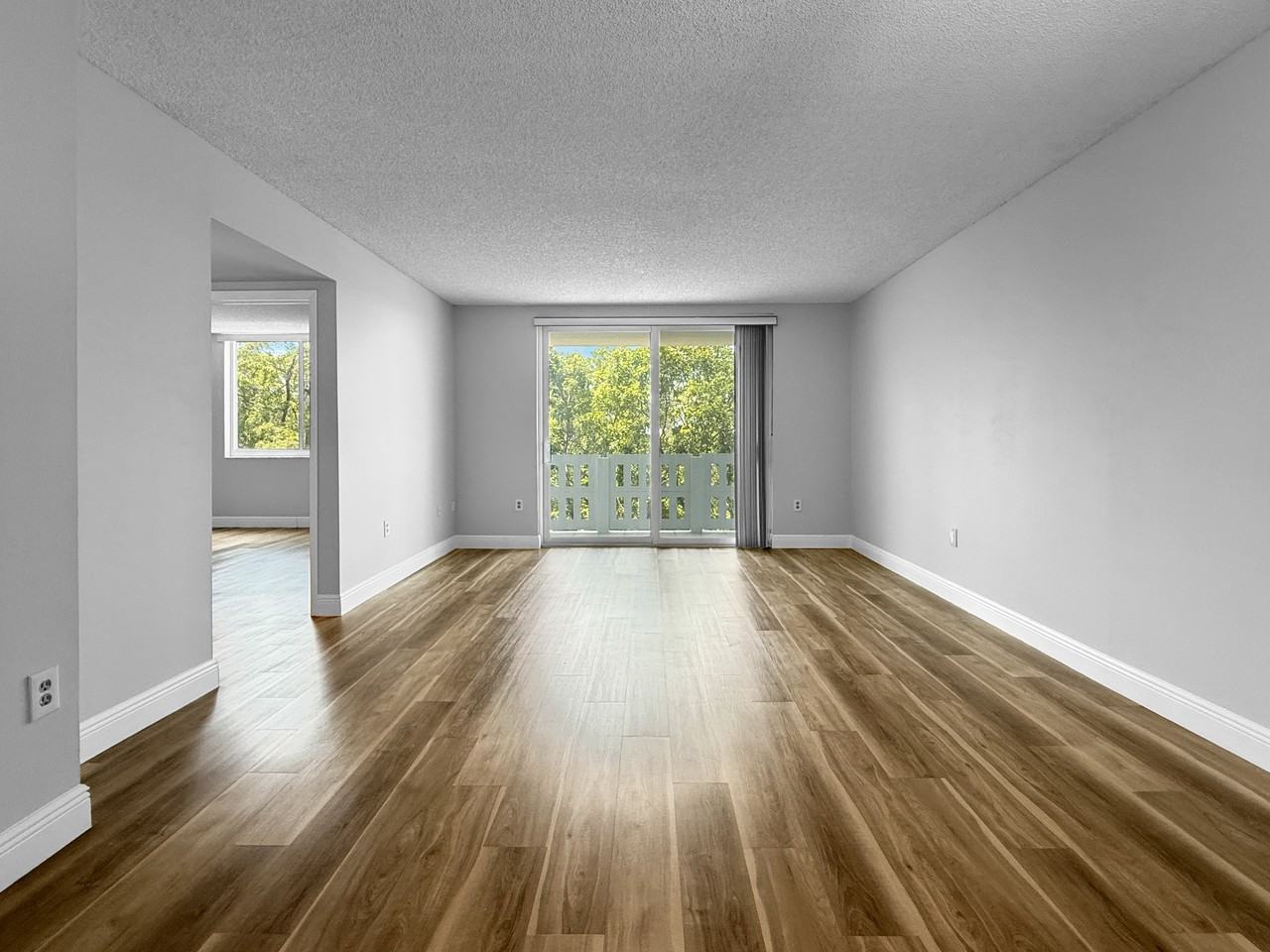 919 Hillcrest Drive #511 - Photo 2 of 26