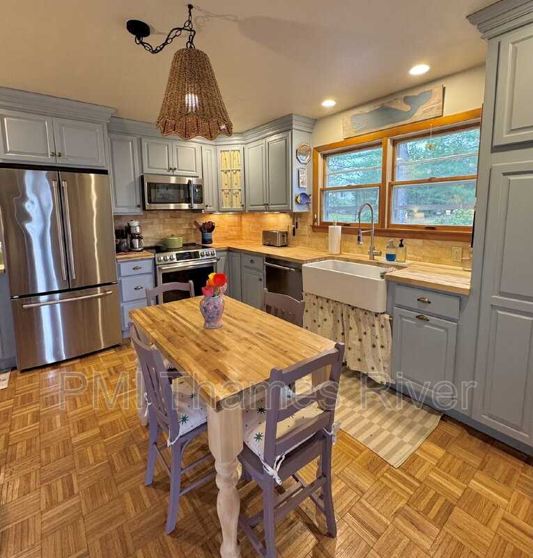 169 Indigo St - Photo 2 of 17