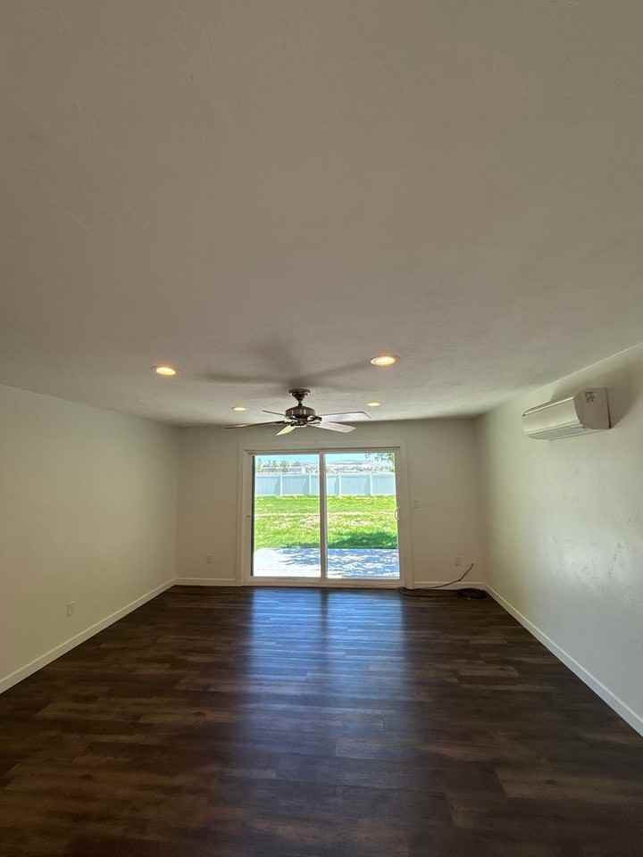 720 Kimberly Dr - Photo 2 of 29