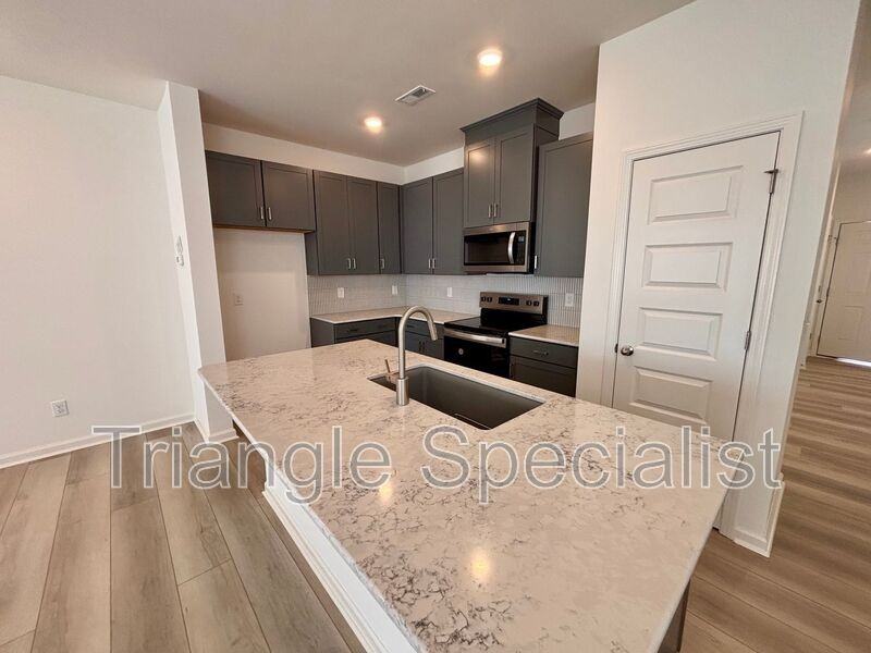 10514 Brookside Reserve Rd - Photo 4 of 21