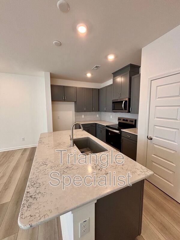 10514 Brookside Reserve Rd - Photo 6 of 21