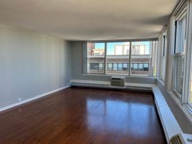 5650 N Sheridan Rd - Photo 1 of 1