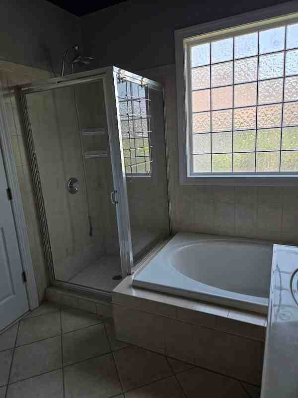 2761 Country Club Dr - Photo 5 of 6