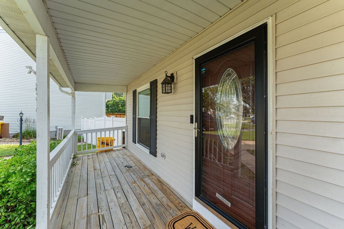 8561 Skipjack Pl - Photo 6 of 47