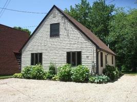 featured image of 15 Deangelis St