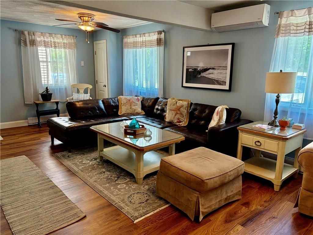 15 Deangelis St - Photo 4 of 12
