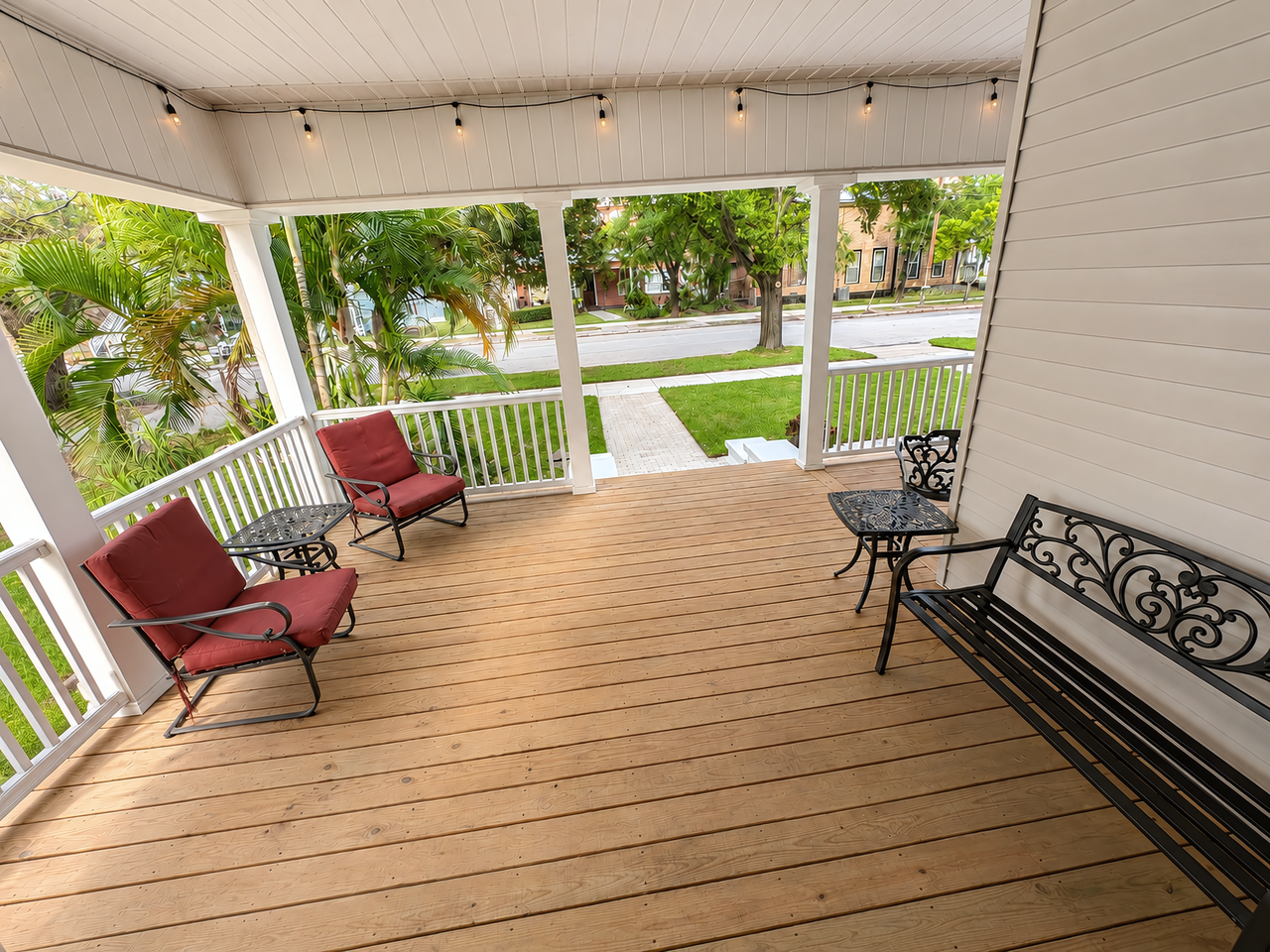 215 S Cedar Ave - Photo 6 of 42