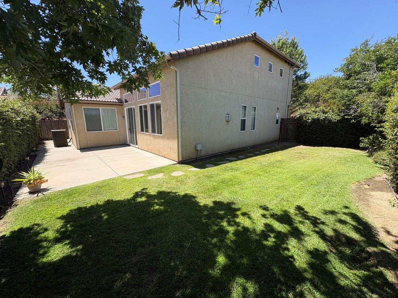 3310 N Tilden Ct - Photo 6 of 44